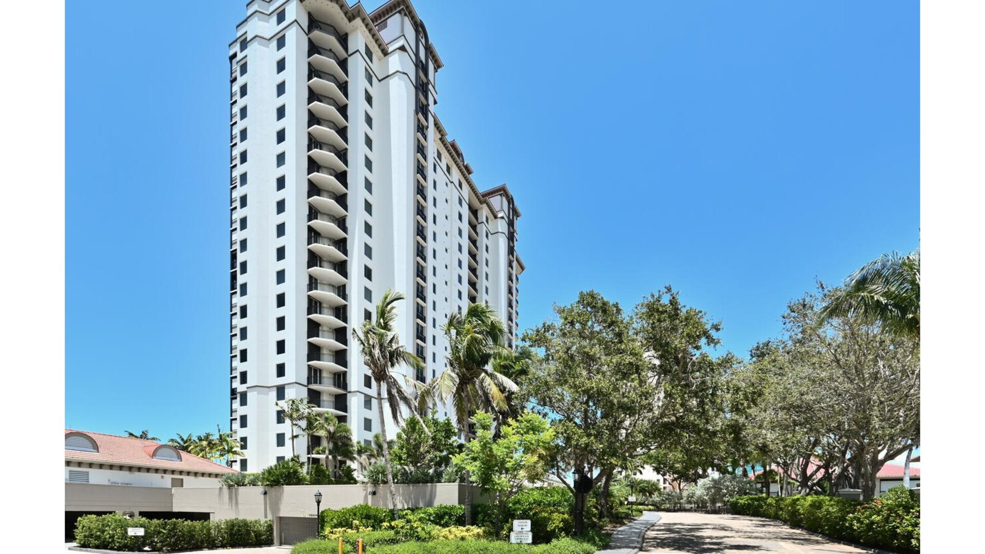 Gulfview Heights | 7225 Pelican Bay Blvd. #2004 in Naples, FL