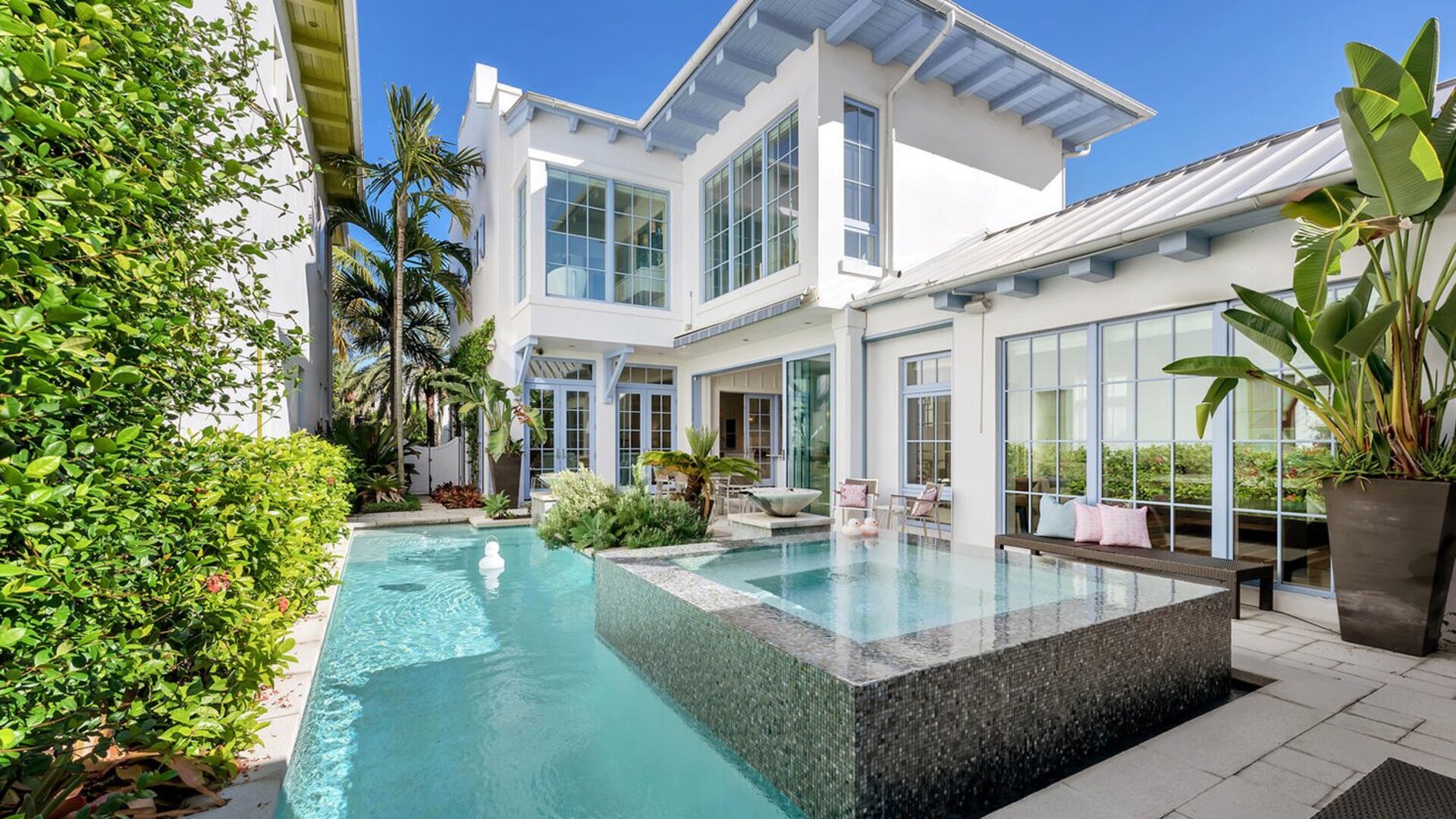 The Calypso | 982 9th Avenue South in Naples, FL