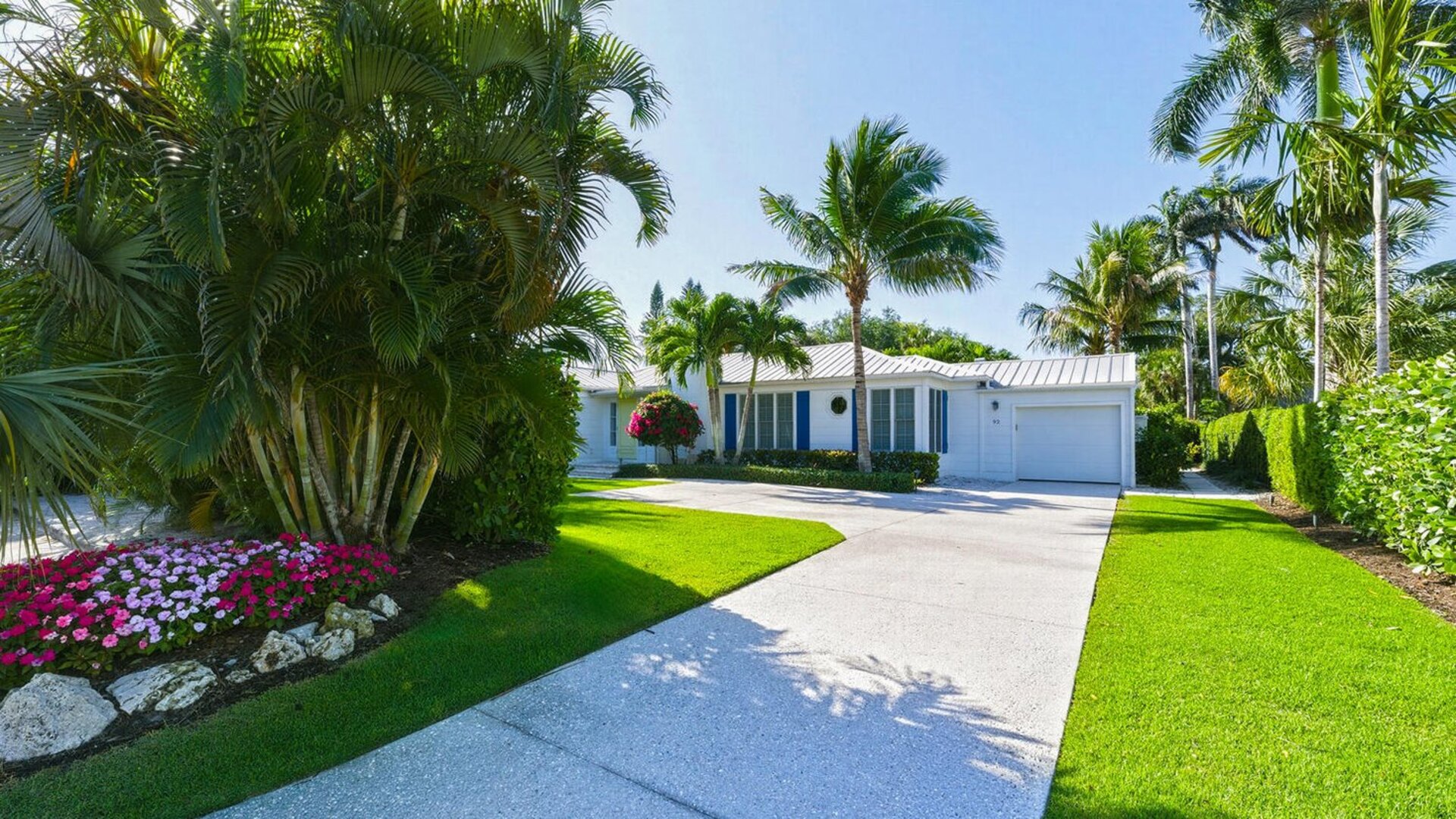Beach Block Retreat | 92 10th Avenue South in Naples, FL
