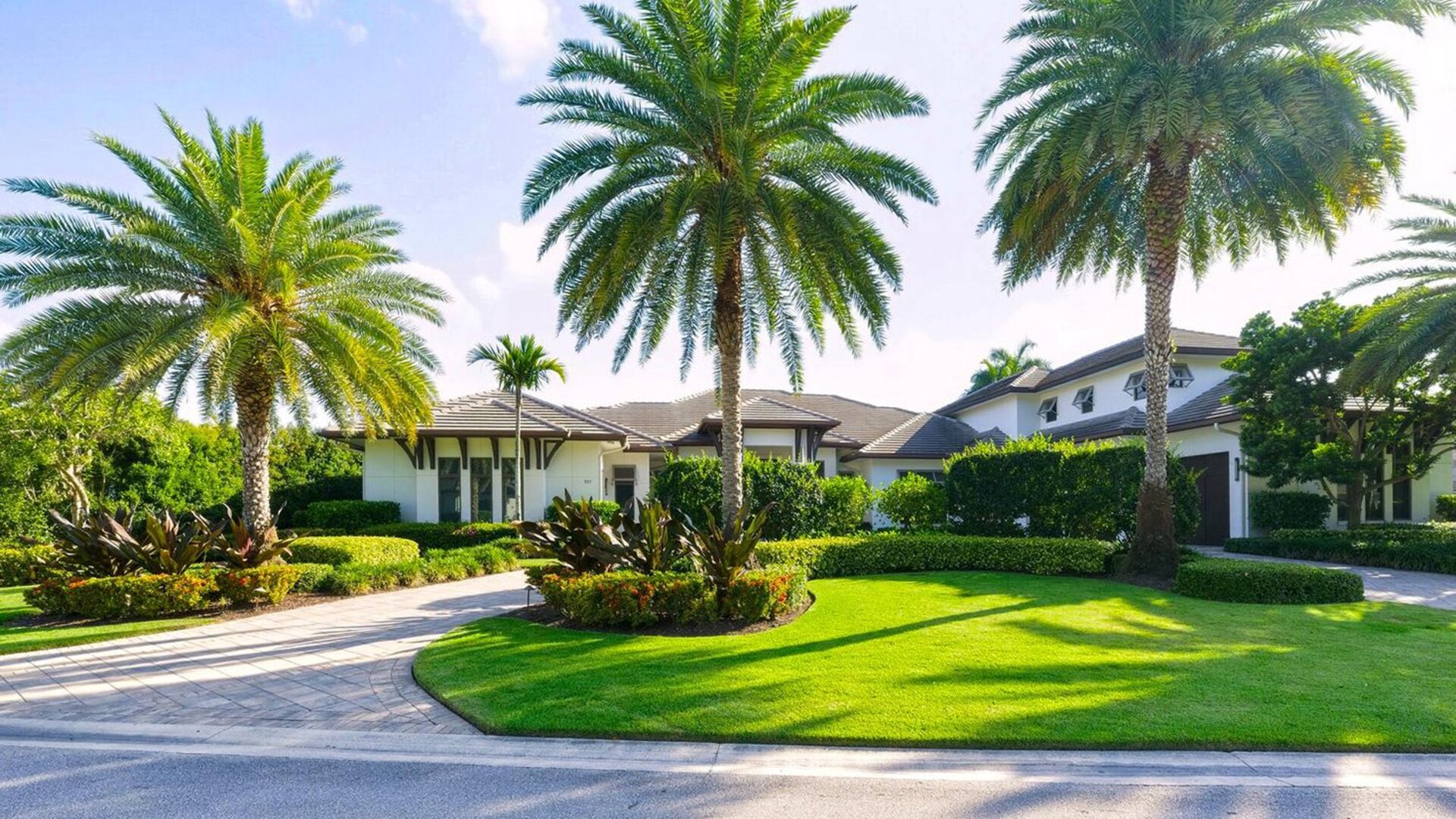 Belle of the Bay | 727 Buttonbush Lane in Naples, FL